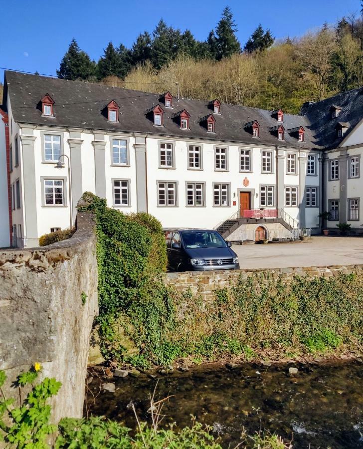 Gaestehaus Der Abtei Sayn Hotel Bendorf Buitenkant foto